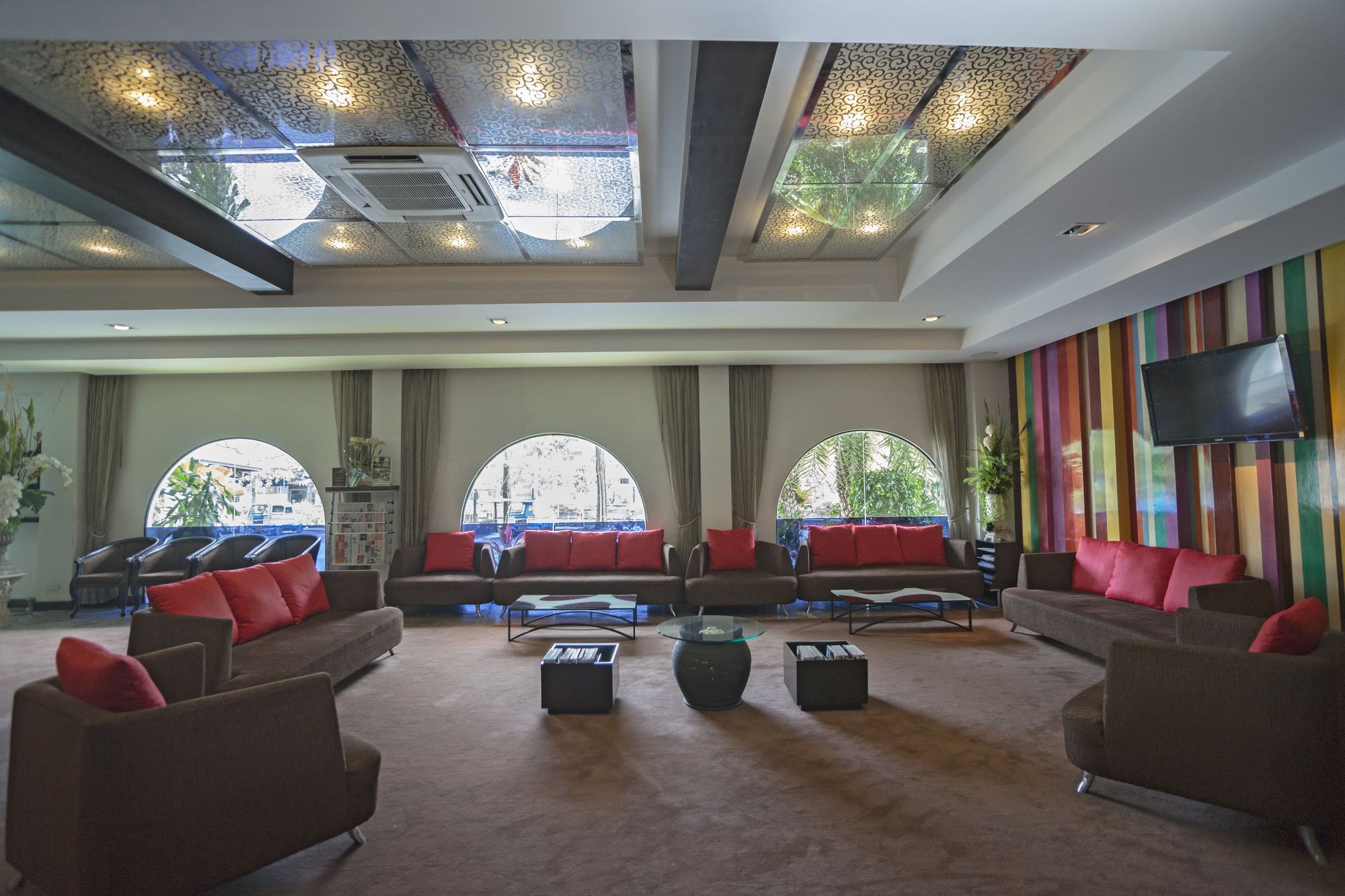 Kiss Gardenhome Chic Hotel Хатъяй Экстерьер фото